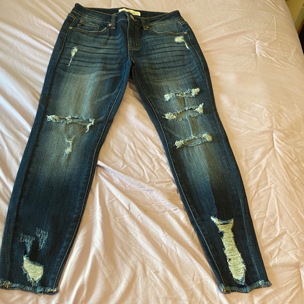 Trendy Distressed Dark Blue Skinny Jeans